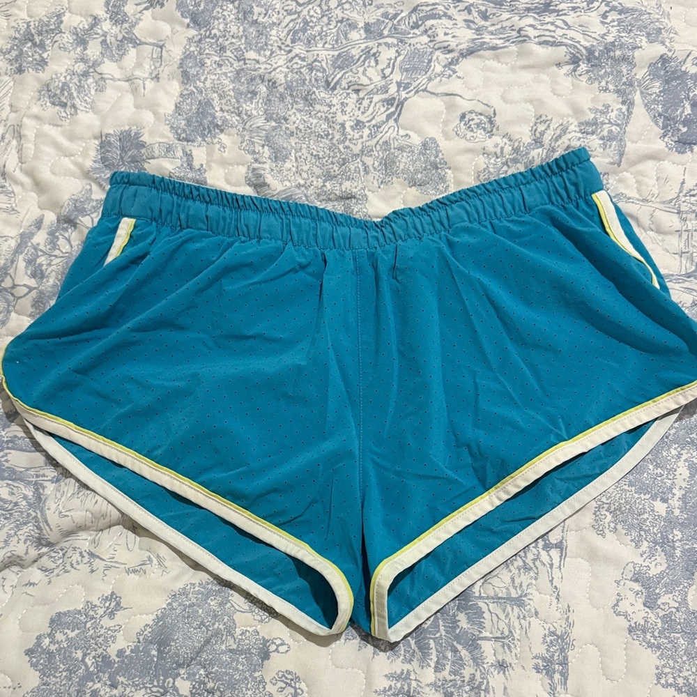 Run in Rabbit Repeats 2.5” Inseam Running Shorts
